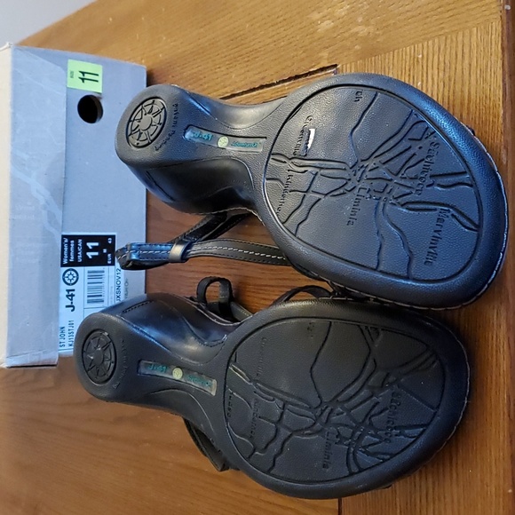 Womens Dressy Sandal - Picture 6 of 6